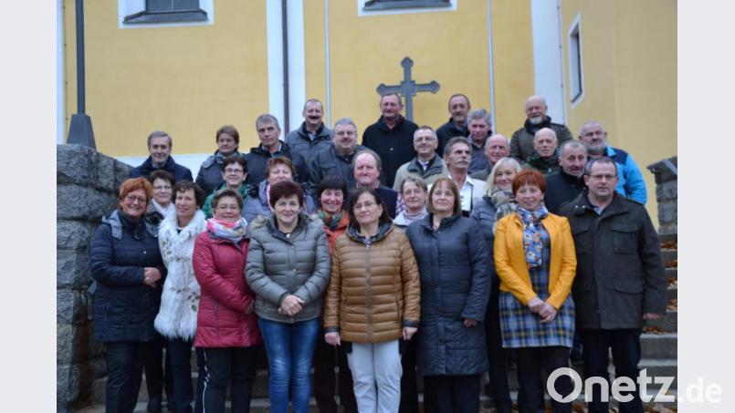 Die Schüler des Geburtsjahrgangs 1958/59 trafen sich nach zehn Jahren zum vierten Klassentreffen. Bild: gi