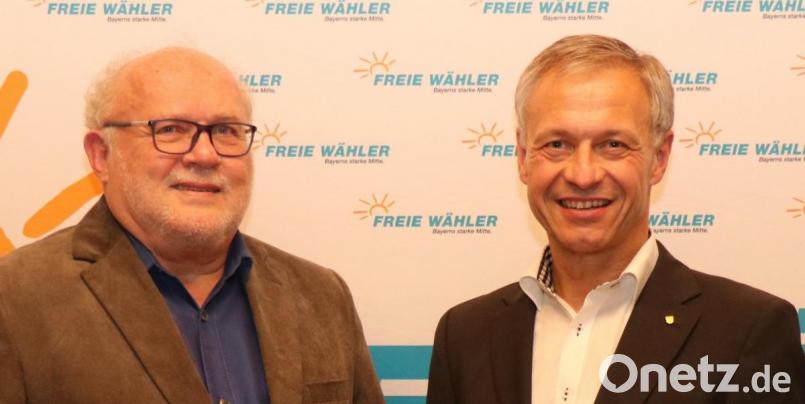 Fraktionsvorsitzender Wilhelm Ertl (li.) und Vorsitzender Thorsten Grädler (re.) bilden die Doppelspitze der Stadtratsliste Bild: kari