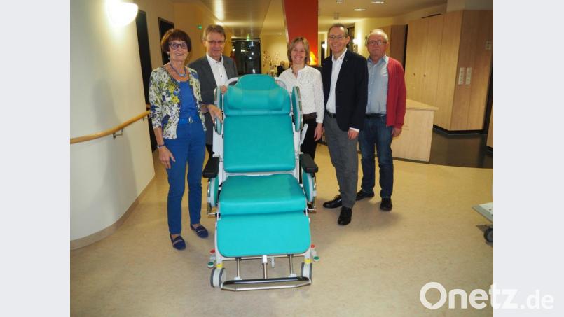 Bild zeigt von links nach rechts Waltraud Koller-Girke, Manfred Tretter, Susanne Wagner, Dr. Frank Becker und Bernhard Steghöfer
. Bild: krb