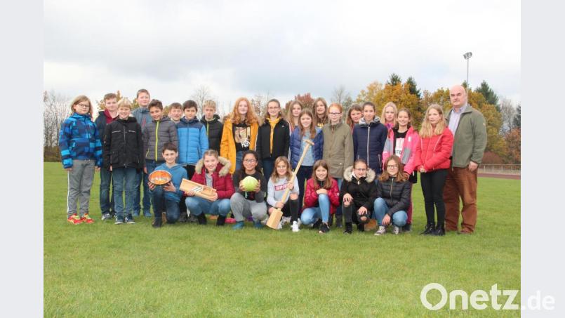 Tirschenreuther Schüler sagen Lebensmittelskandalen den Kampf an. Bild: Stiftland-Gymnasium/exb