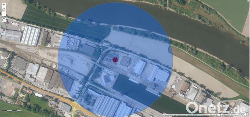 Der Sperrradius rund um den Fundort in der Äußeren Wiener Straße. Bild: Polizei Oberpfalz