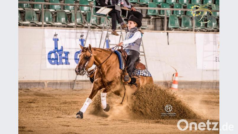 Simona Neumüller hat sich in Kreuth bei Amberg für die Teilnahme in Oklahoma City qualifiziert. Ihr Pferd Mamma Mia Katy (im Bild) kann sie leider nicht mitnehmen. Bild: Hautmann