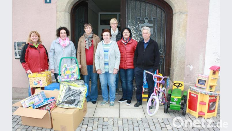 Zu den Unterstützern der Initiative "Hilfe für Kinder in Not" gehört auch die Plößberger Frauen Union, die etwa im Sommer 2019 eine Hilfslieferung nach Bärnau brachte. Bild: ws