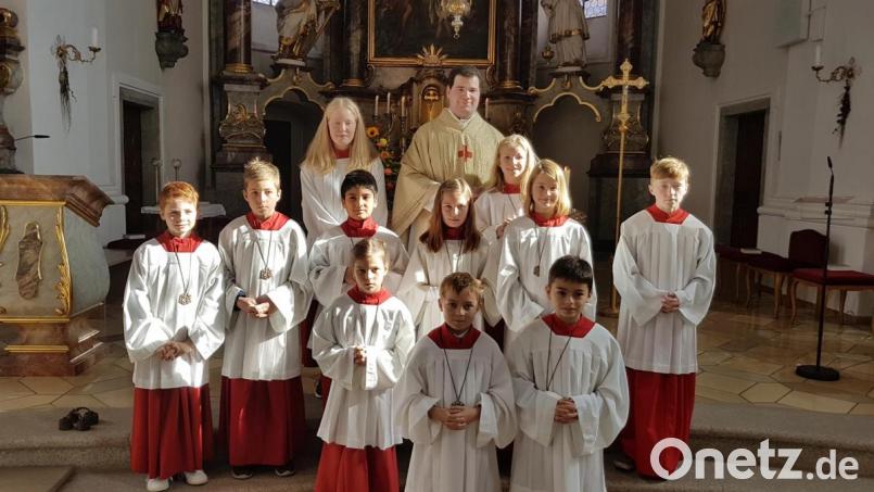 In der Stadtpfarrkirche St. Johannes traten Ministranten ihren neuen Dienst an. Bild: bgl