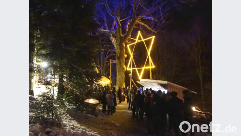 Der Stern leuchtet am Samstag und Sonntag, 7./8. Dezember, beim &quot;Advent im Wald&quot; am Eulenberg. Bild: mmj