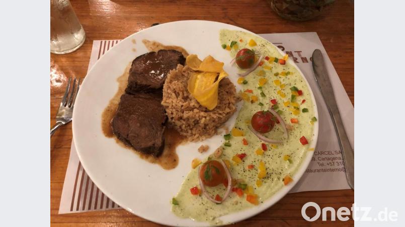 Das Rinderfilet mit Kokosreis und Guacamolecreme kann sich sehenlassen. Bild: exb/Stefan Maschke