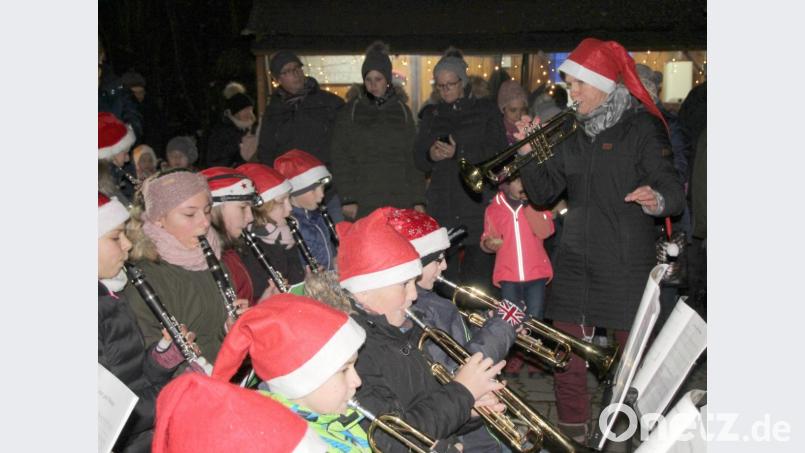 Weihnachtliche Weisen durch die „Blechfrösch“. Bild: Schönberger, Ferdinand [fsb]