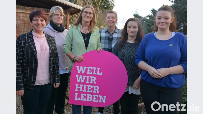 Gegründet wurde am Samstag in Pechbrunn ein Ortsverband der Partei Bündnis 90/Die Grünen. Im Bild (von links) MdL Anna Toman, Monika Schneider, Ortsvorsitzende Ute Döhler, Kreisvorsitzender Fabian Neuser, Ina Döhler und Madeleine Schneider. Bild: jr