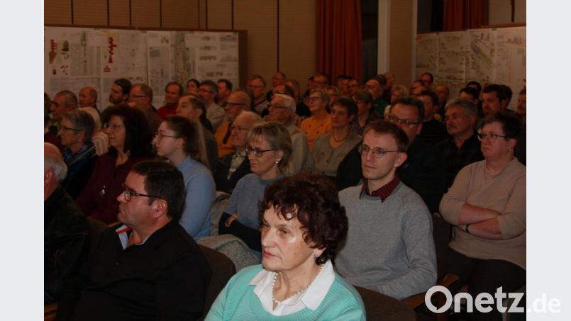 Bürgerversammlung 2019 in Wiesau im Rathaussaal. Bild: wro