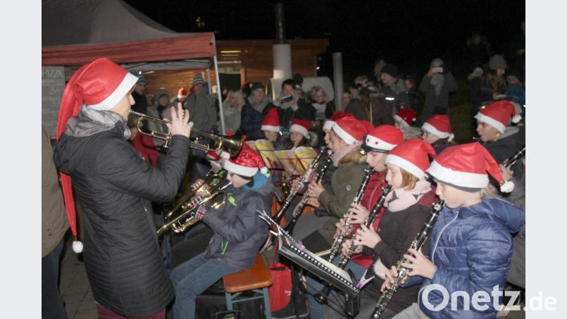 Weihnachtliche Weisen durch die „Blechfrösch“. Bild: Schönberger, Ferdinand [fsb]