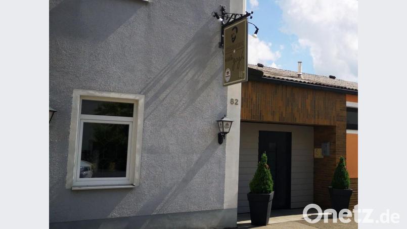 Das Restaurant "Van Gogh" ist seit 15 Jahren im Schwandorfer Stadtteil Ettmannsdorf zu Hause. Das Bild zeigt den Eingangsbereich. Bild: Thomas Dobler