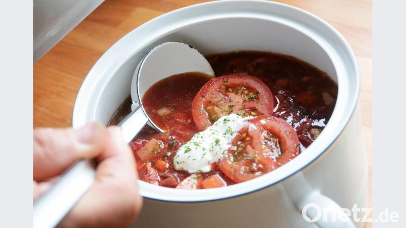 Wärmt von innen und schmeckt köstlich: Borschtsch. Bild:  Gabi Schönberger