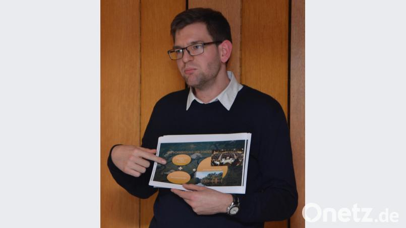 Der Patroziniumsgottesdienst in Obertresenfeld, einer der ersten offiziellen Termine des Kaplans Alexander Ertl nach seiner Ankunft in der Pfarrei, blieb ihm äußerst positiv im Gedächtnis. Daran ist die anschließende Feier in der Zoigl-Lounge nicht ganz unschuldig, wie zu vernehmen war. Bei der Jahreshauptversammlung des Kapellenvereins ging er auf die Amazonassynode mit Blick auf den ökologischen Charakter ein. Bild: dob