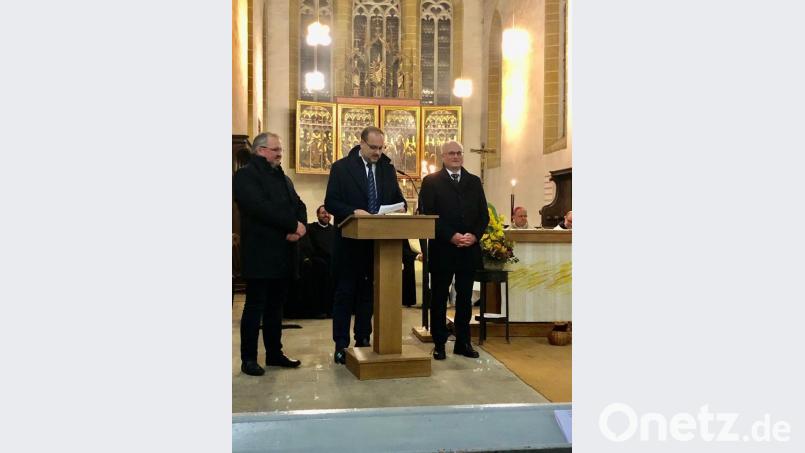 Anton Forster, German Schieder und Wolfgang Würschinger unterstützen den Neuanfang der Augustiner in Erfurt mit einer Spende des Lions-Clubs Weiden. Bild: exb/Anton Forster