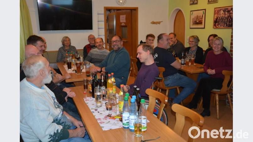 Für die Vereine, die sich ins Ferienprogramm eingebracht haben, gab es einen Dankeschönabend der Marktgemeinde. Bild: jr