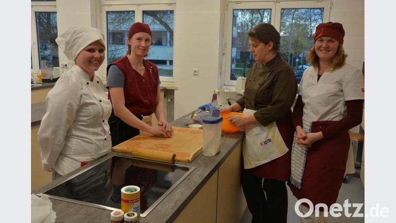 Hier macht das Kochen und Backen Spaß. 287.000 Euro ließ sich der Landkreis die neue Schulküche kosten. Im März im kommenden Jahr kann sich beim Tag der offenen Tür auch die Bevölkerung von der Neuinvestition überzeugen. Bild: jr