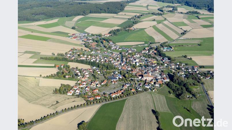 Bad Neualbenreuth aus der Vogelperspektive: Innenminister Joachim Herrmann kommt am Freitag, 13. Dezember, nach Neualbenreuth, um die Ernennungsurkunde „Bad Neualbenreuth“ zu übergeben. Bild: mür