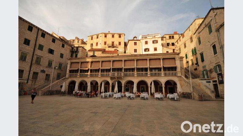 In Šibenik war die zum Unesco Weltkulturerbe zählende Kathedrale des Hl. Jakobs eines der Ziele von Franz Schaller. Ihre Besonderheit ist das Dach aus einem Tonnengewölbe aus freitragenden Steinplatten. Bild: exb/Franz Schaller