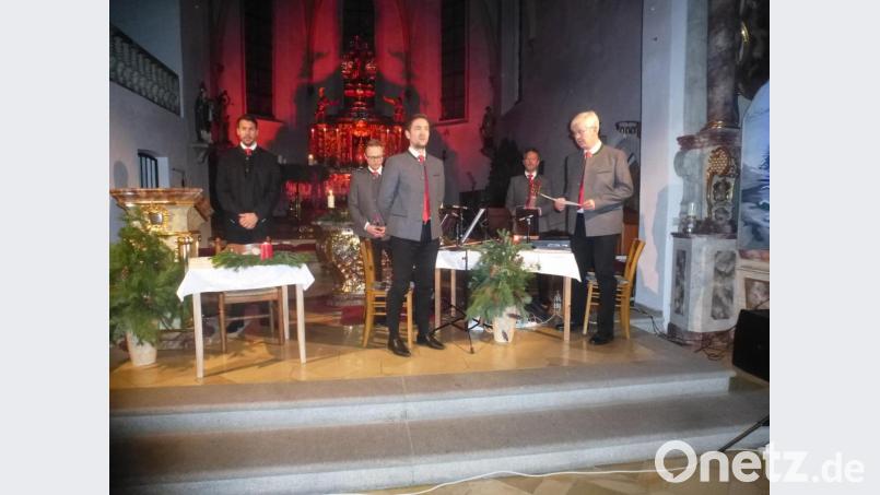 Die „Stimmen der Berge“ begeisterten die Besucher beim siebten Schwarzhofener Kirchenkonzert. Bild: mad