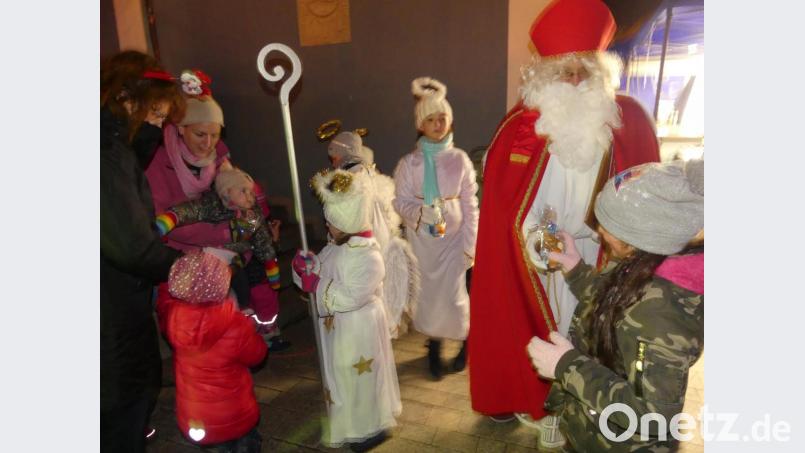 Der Nikolaus bringt die Kinderaugen zum Leuchten. Bild: rn