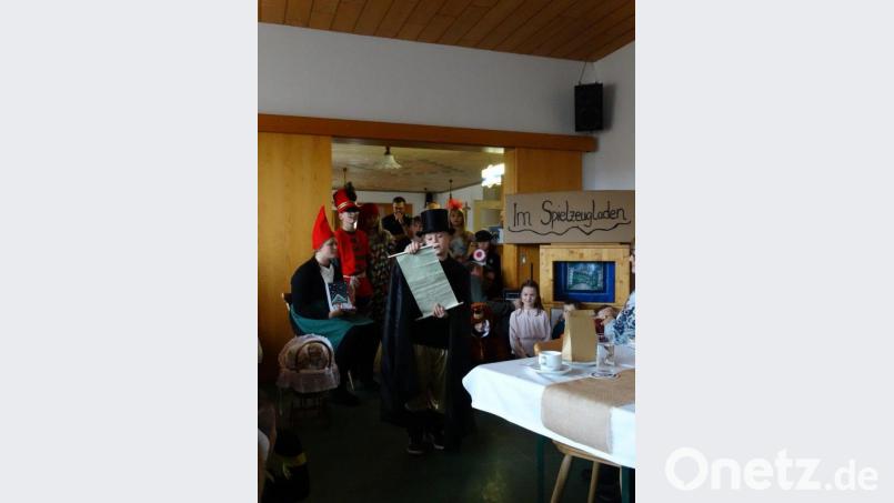 Die Kinder des Fichtelgebirgsvereins aus Neusorg zeigten eine wundervolle Theatervorstellung. Bild: twg