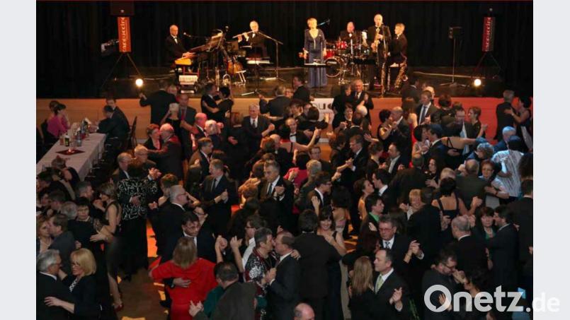 Die Schwarzachtalhalle wird wieder zum Ballsaal. Bild: exb/Stadtverwaltung Neunburg