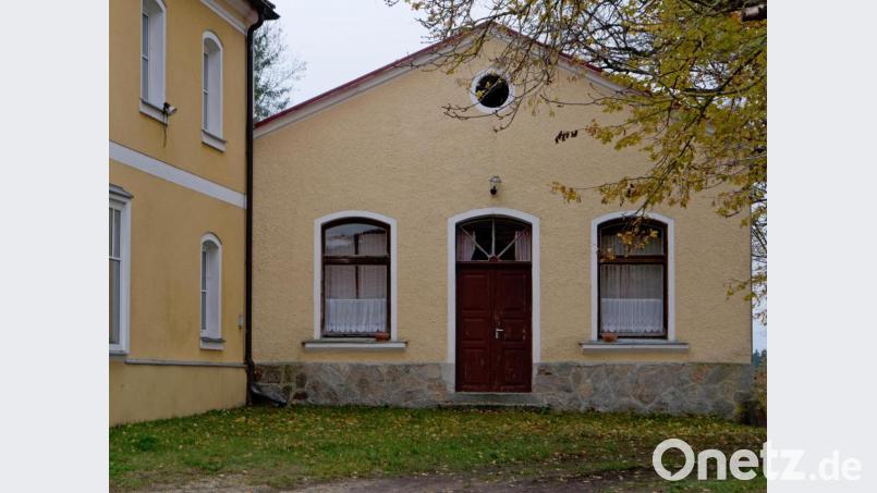 Der später angebaute Saal wird abgerissen. Hier entsteht eine neue Hofeinfahrt. Bild: tr