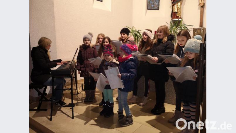 Der Kinderchor Leonberg unter der Leitung von Michaela Teubner. Bild: lnz