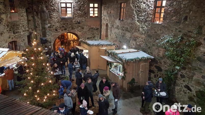 Mittelalterliches Ambiente im inneren Schlosshof. Bild: gi