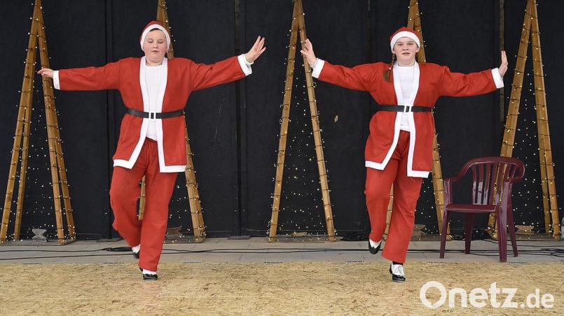 Anna und Mattej, die Enkel von Herbert Karl, tanzen eine eigene Choreographie zu &quot;Cotton Eye Joe&quot;. Bild: sck