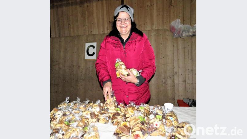 Wer wollte, konnte sich mit Weihnachtsplätzchen für Zuhause eindecken. Bild: ubb