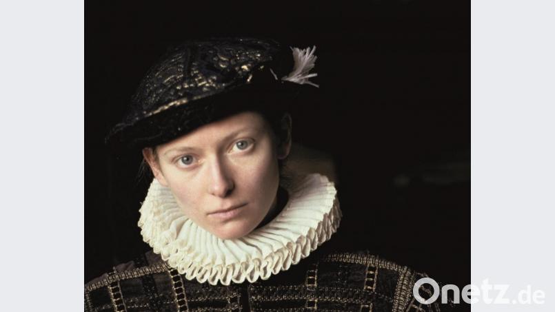 Virginia Woolfs „Orlando“ geht als Jüngling auf eine Zeitreise bis in die Gegenwart, wurde mit Tilda Swinton von Sally Potters verfilmt und inspiriert eine Reihe von Gegenwartskünstlern, die sich mit der Genderfrage auseinandersetzen. Bild: Courtesy the artist