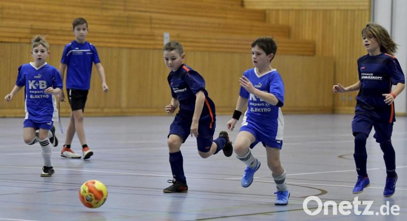Hallenfußballturnier SV Raigering. Bild: Hubert Ziegler