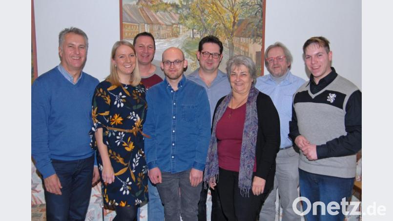 Mit zwölf Kandidaten wird die Bürgerliste „Neustadt braucht Zukunft“ (BL-NBZ) bei der Stadtratswahl im nächsten Jahr antreten. Von links: Helmut Schäffler, Jana Schäffler, Manfred Seitz, Philipp Kassel, Andreas Pecher, Käthe Pühl, German Herath und Ersatzkandidat Herbert Schricker. Bild: ow