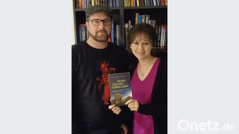 Julia Kathrin Knoll und Christian Greller haben einen Buch über unheimliche Orte in Regensburg geschrieben. Bild: wsu