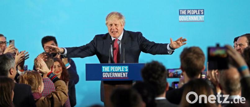 Boris Johnson, Premierminister von Großbritannien, spricht vor Parteianhängern nach der Parlamentswahl. Die Konservativen haben die Parlamentswahl in Großbritannien klar gewonnen. Bild: Gareth Fuller/dpa
