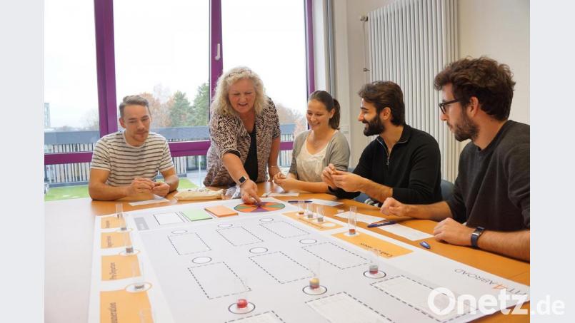 Den neuen Studiengang leitet Gabriele Murry (Zweite von links). Bild: exb/Alexander Seidl/OTH Amberg-Weiden