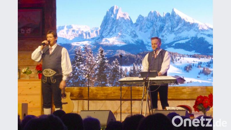 „Die Ladiner“ starten den Südtiroler Abend. Bild: Schönberger, Ferdinand [fsb]