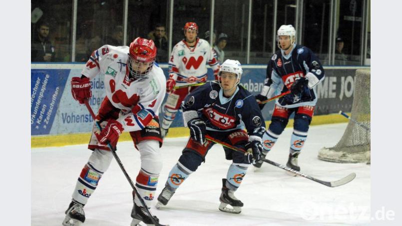 Beim Eishockeyspiel der Weidener gegen die Deggendorfer Mannschaft kommt es zu einem Zwischenfall. Bild: gb
