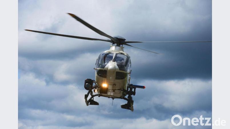Ein Unbekannter wird wegen gefährlichen Eingriffs in den Flugverkehr gesucht. Er hat einen Hubschrauber-Piloten mit einem Laserpointer irritiert. Bild: Polizei Bayern