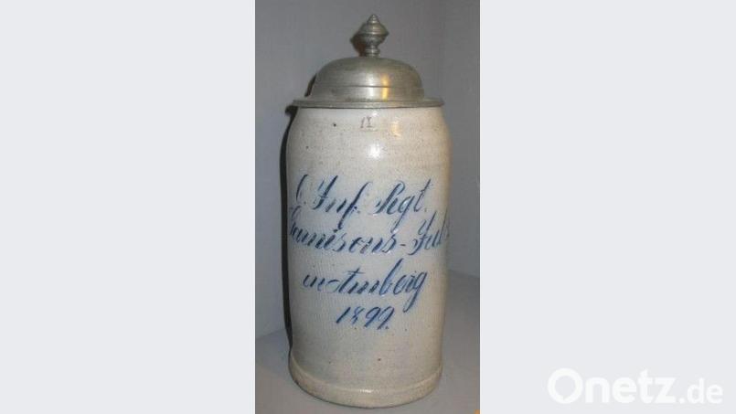 Ein Masskrug (Nachfolger des „Keferloher“) aus dem Jahr 1899 mit Markierung „1 L“ einen Zentimeter unter dem oberen Rand aus dem Stadtmuseum Amberg. Bild:  Dieter Dörner