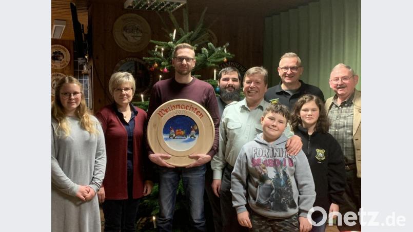 Im Rahmen der Weihnachtsfeier küren die Scheibenschützen Weiherhammer die Gewinner. Bild: exb