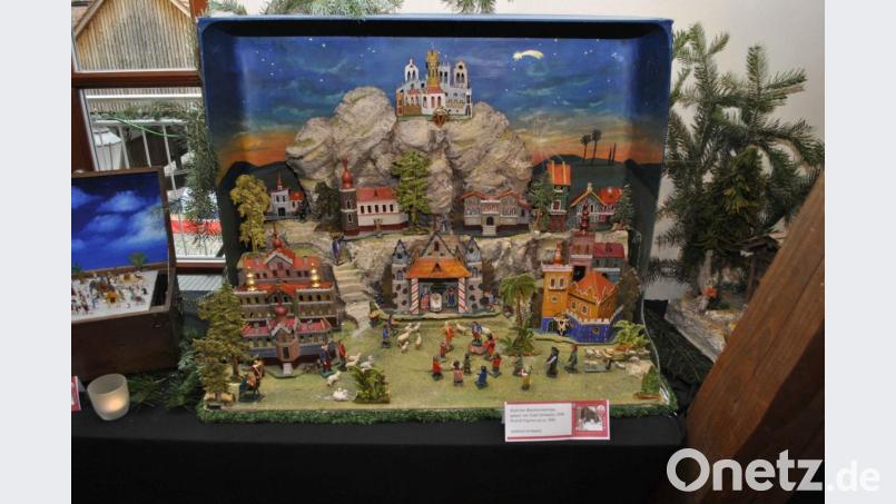 Bei der Ausstellung ist eine Grulicher Musikantenkrippe zu sehen, die Josef Grünwald 1995 gebaut hat. Die Grulich Figuren stammen aus der Zeit um 1880. Bild: wfw