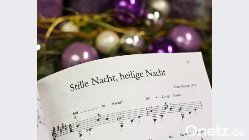Noten zum Weihnachtslied &quot;Stille Nacht, heilige Nacht&quot;. Bild: Michael Kappeler/dpa