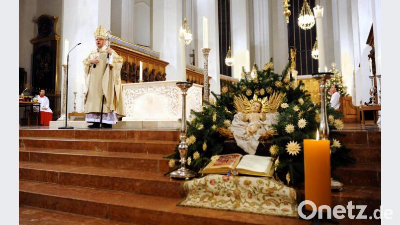 Der Erzbischof von München und Freising, Reinhard Marx, hält im Liebfrauendom die Christmette. Bild: Tobias Hase/dpa