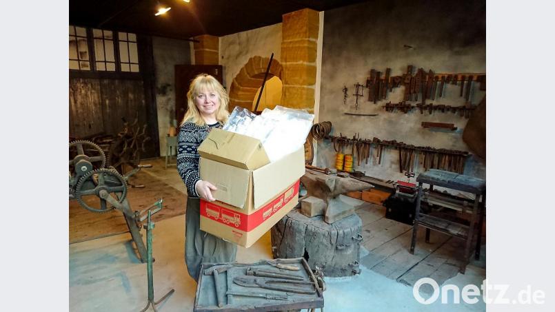 Die ersten Umzugskartons sind schon da: Leiterin Eva Maria Keil bereitet mit ihrem Team derzeit das Stadtmuseum für den Umbau vor. Da ist einiges einzupacken. Bild: Hösamer