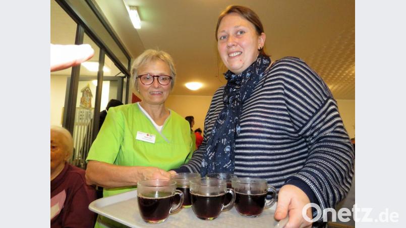 Die Heimmitarbeiterinnen hatten alle Hände voll zu tun. Bild: ubb