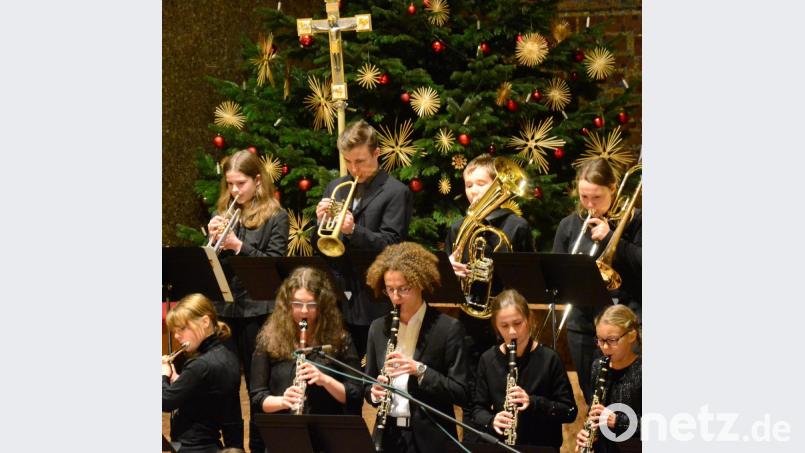 Ein prächtige Vorstellung lieferte das perfekt eingestellte Orchester mit „Harry’s wondrous World“ aus der Feder des Filmkomponisten John Williams. Bild: Kunz
