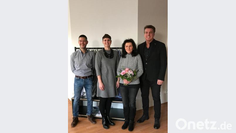 Im Bild von links nach rechts: COO Christian Schraml, Mitglied der Geschäftsleitung Nadine Andritzky, Luise Reger, Geschäftsführer Hubert Andritzky. Bild: exb