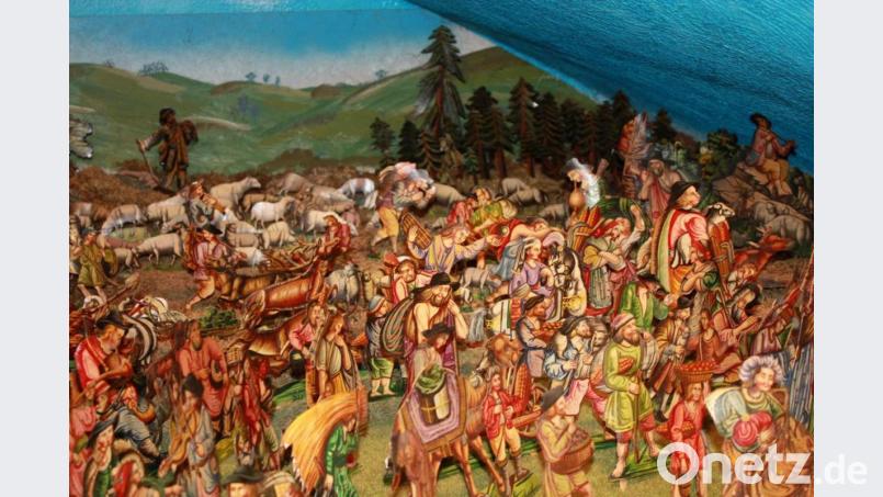 Auch diese Papierkrippe gehört zur Sammlung Ludolf Stegherrs, die derzeit im Wallfahrtsmuseum in Neukirchen b. Hl. Blut zu sehen ist. Bild: Museum